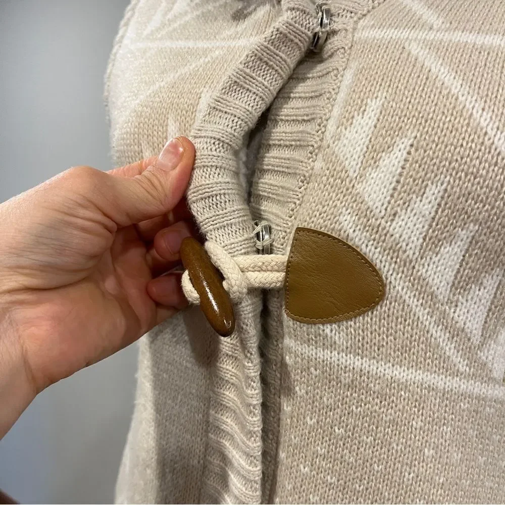 Women's Cream Sweater Vest with Faux Fur Collar‎ size medium - Picture 3 of 14